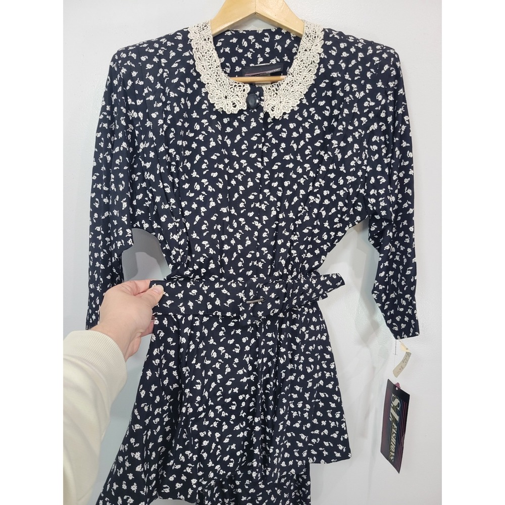 Vintage Black Floral Print 2 Pc Set with Lace‎ Collar and Belted Sz 8 Skirt Top